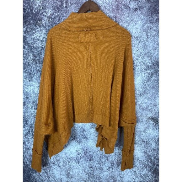 We the Free People Top Women M Yellow Oversized Crop Lagenlook Poncho Hippie - Picture 4 of 15